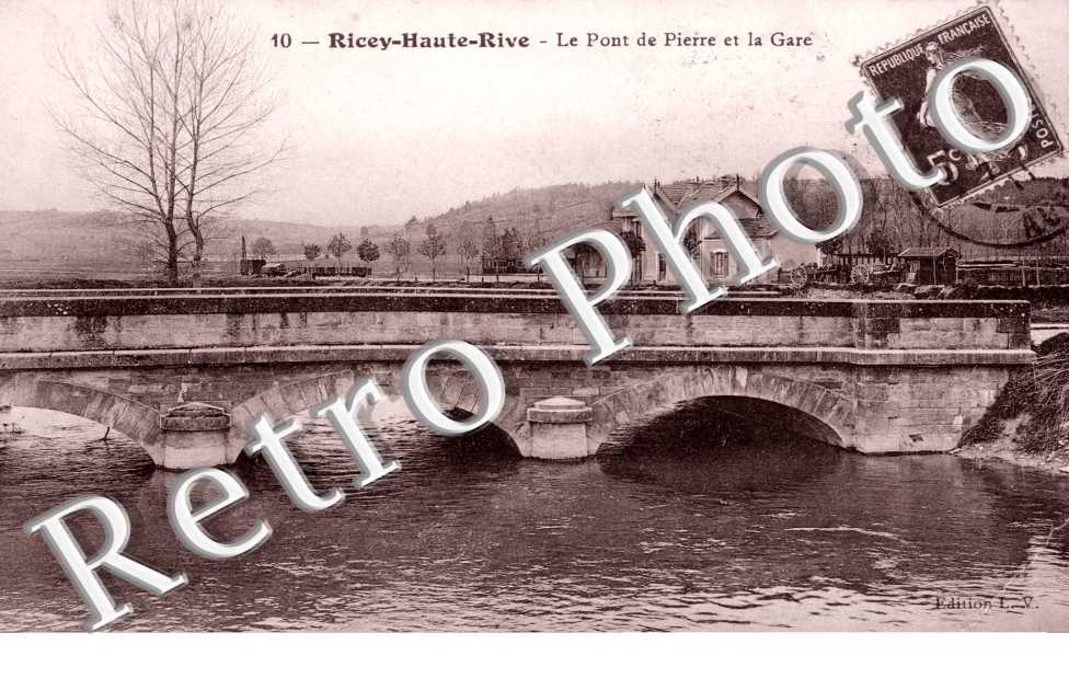 le Pont de Pierre et la Gare