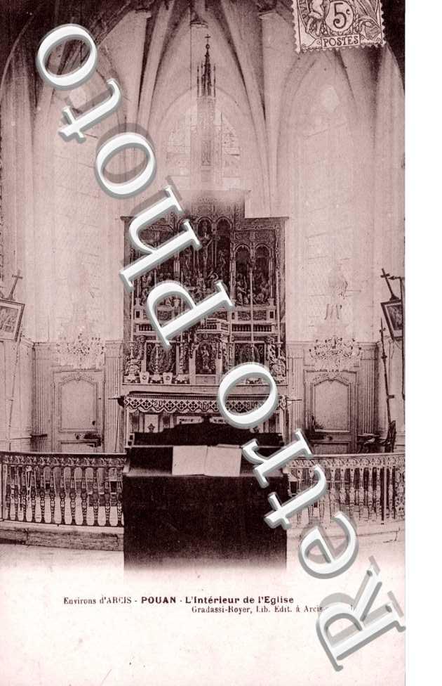 L'Interieur de l'Eglise