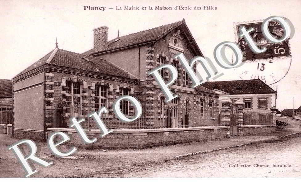 La Mairie et la Maison d'Ecole des Filles