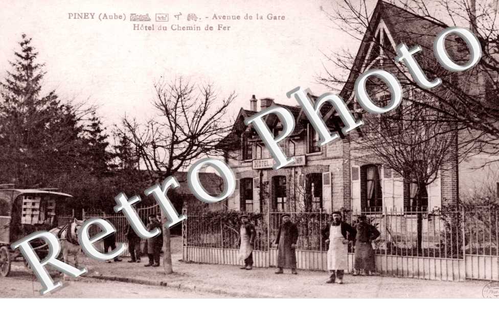 Avenue de la Gare, Hotel du Chemin de Fer