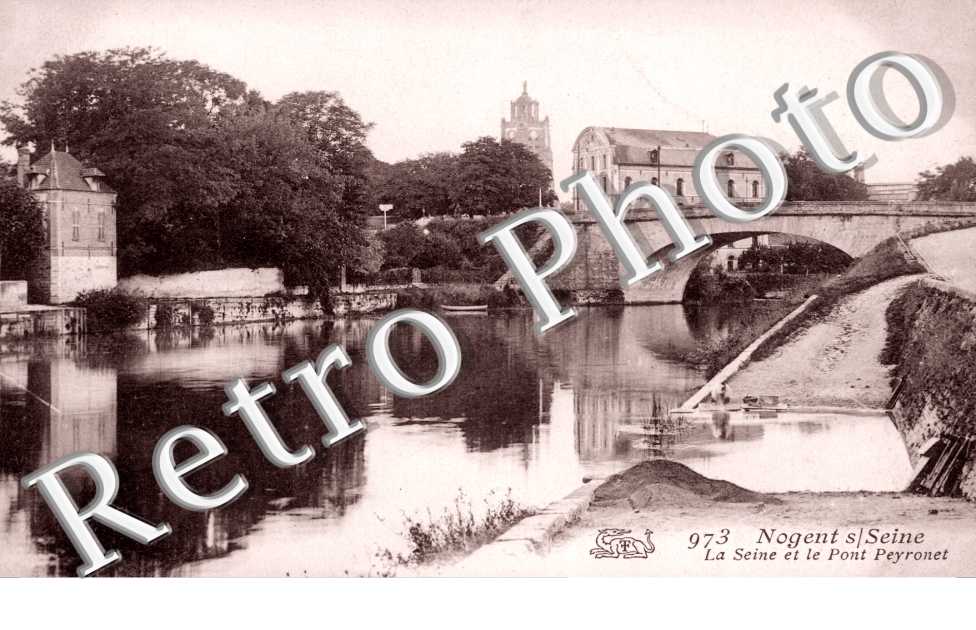 Nogent-sur-Seine, la Seine et le Pont Peyronet