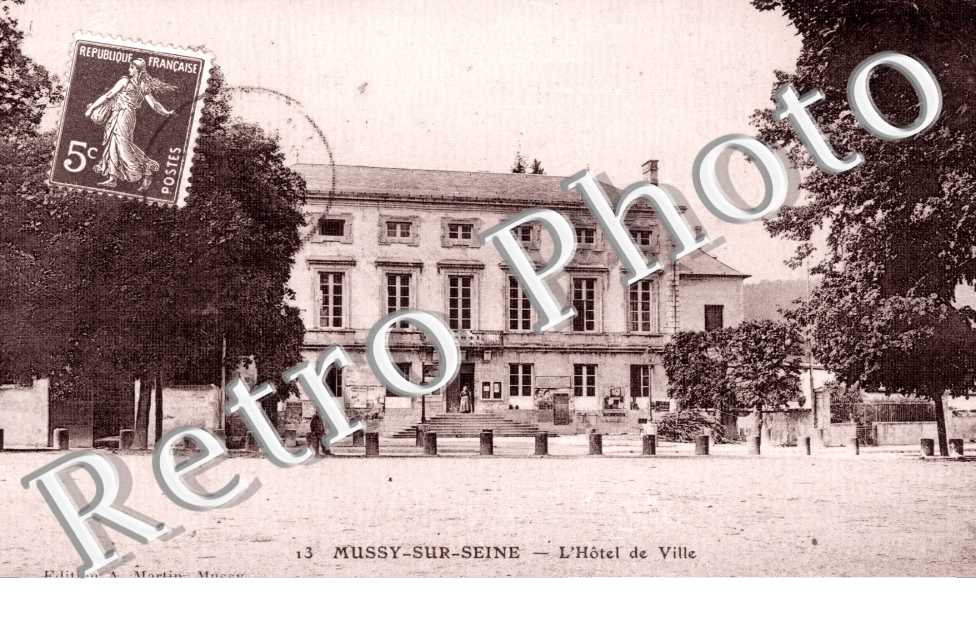 L'Hotel de Ville