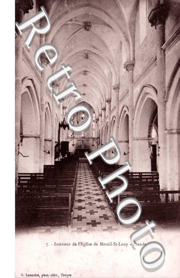 Interieur de l'Eglise, Grande Nef