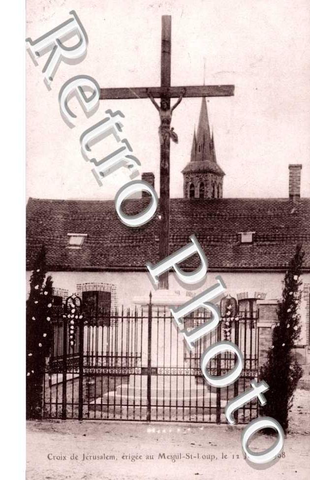 Croix de Jerusalem erigee le 12 juillet 1908