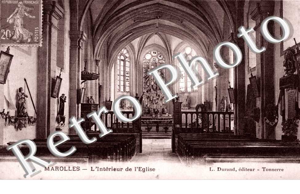 L'Interieur de l'Eglise
