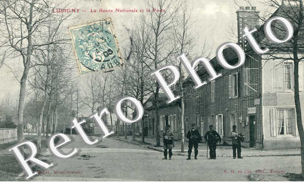 La Route Nationale et la Poste.