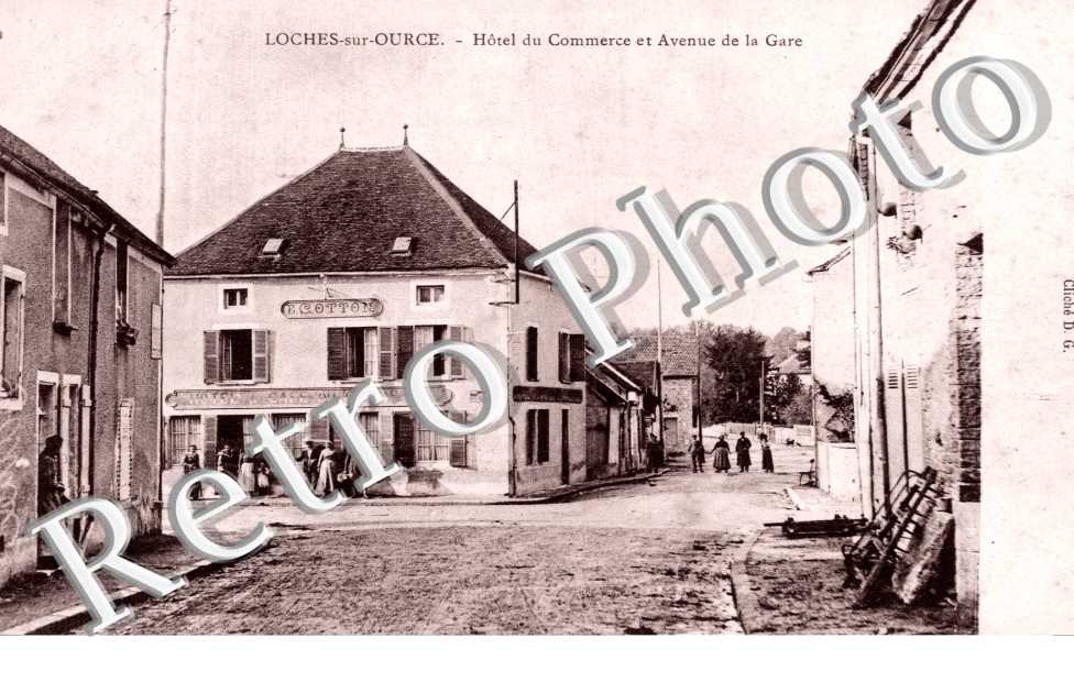 Hotel du Commerce et Avenue de la Gare