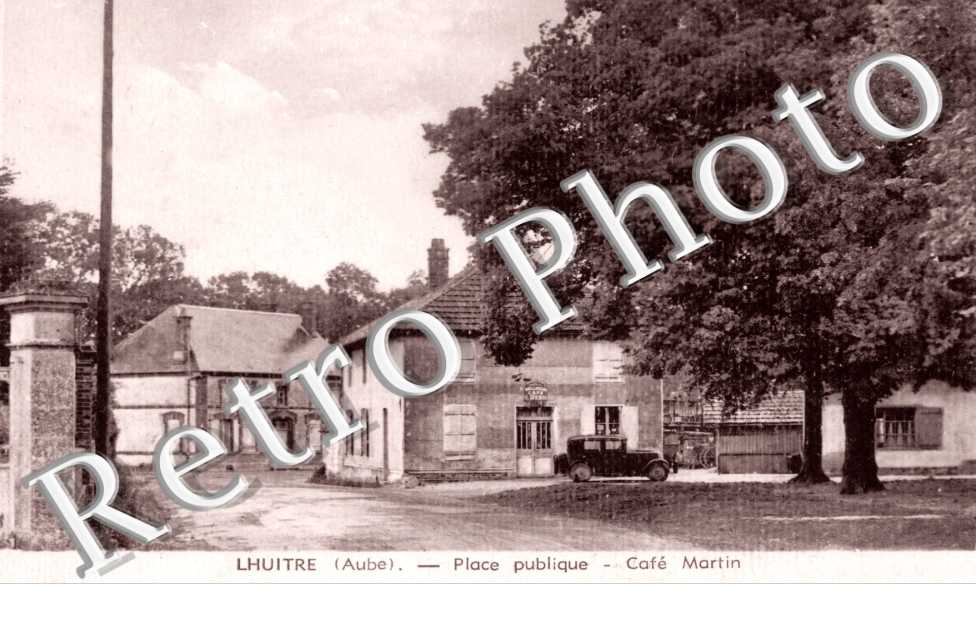 Place publique - cafe Martin