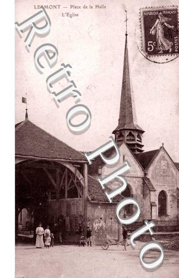 Place de la Halle, l'Eglise