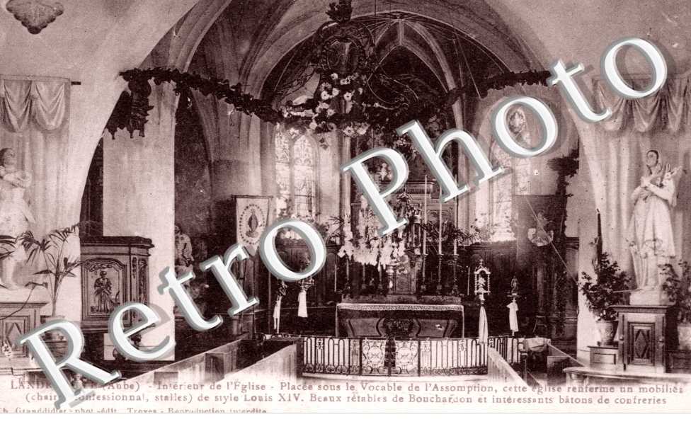 Interieur de l'eglise