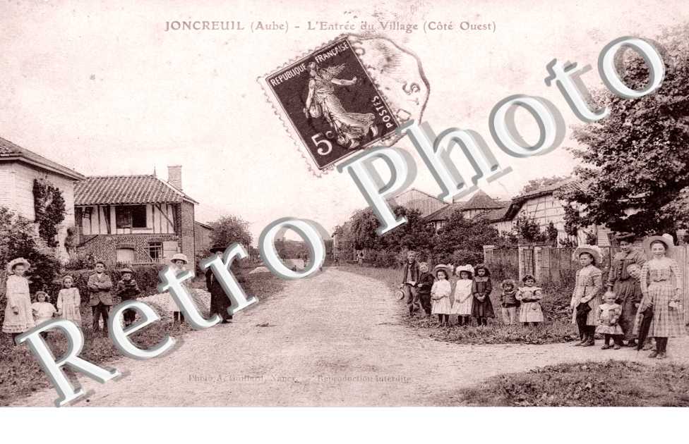L'Entree du Village
