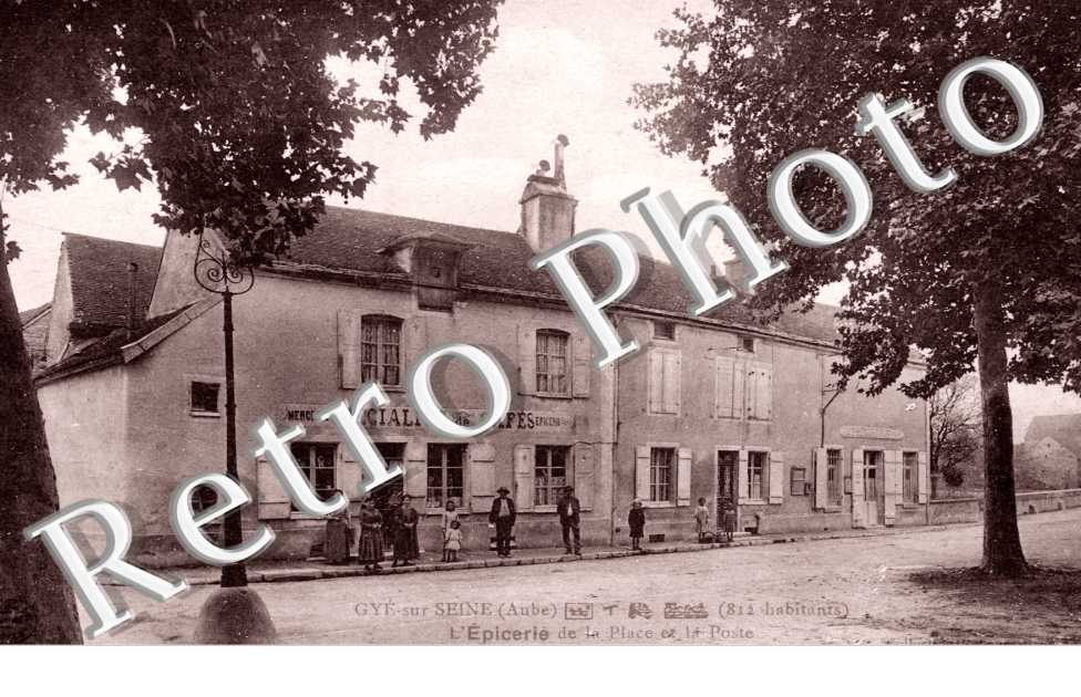 Epicerie de la Place et la Poste 
