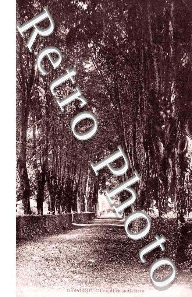 Une Allee du Chateau
