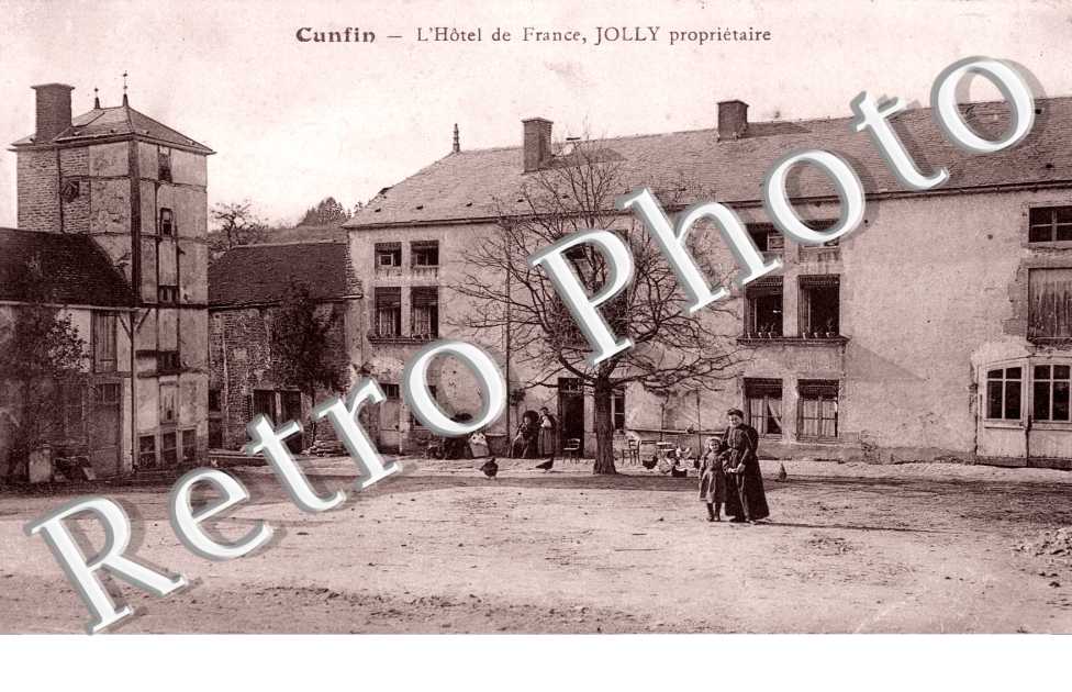 l'hotel de france Jolly proprietaire