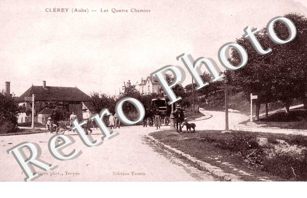 Les Quatre Chemins
