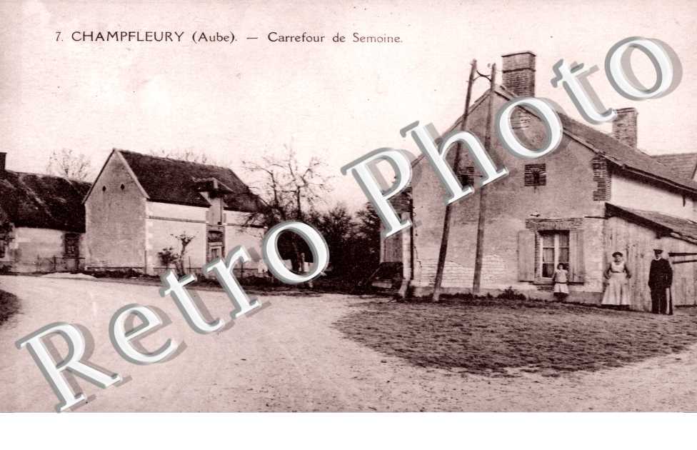 Carrefour de Semoine