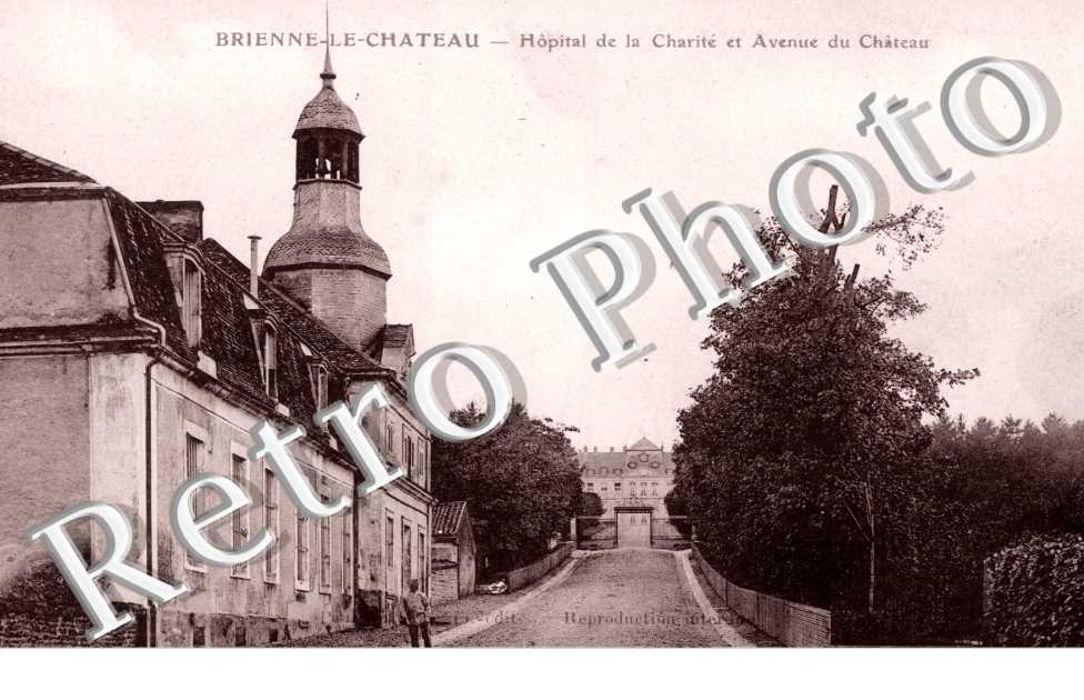 Hopital de la Charite et Avenue du Chateau