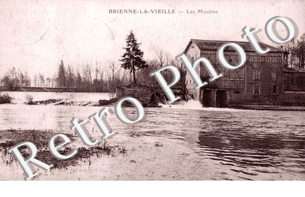 Les Moulins