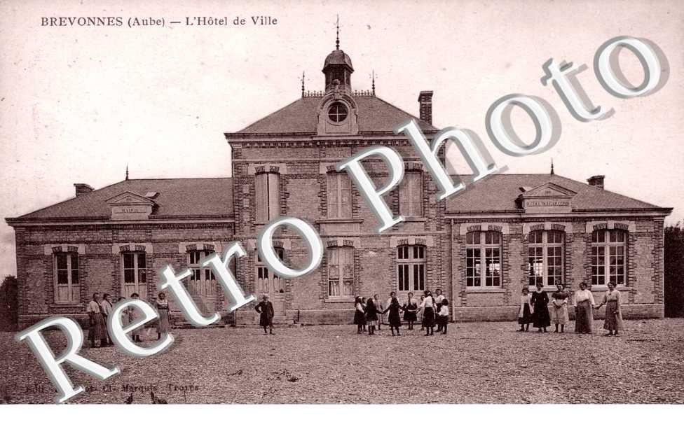 L'Hotel de Ville