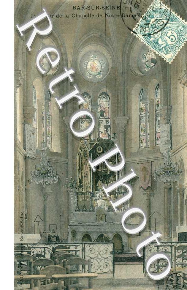 Interieur de l'Eglise
