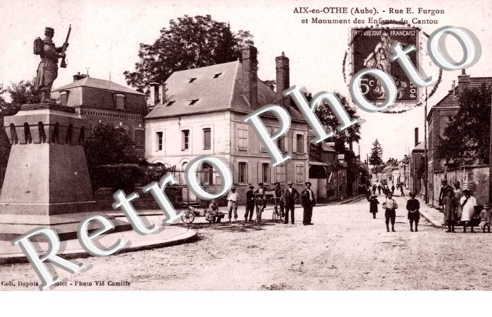 Rue E. Furgon et Monument des Enfants du Canton