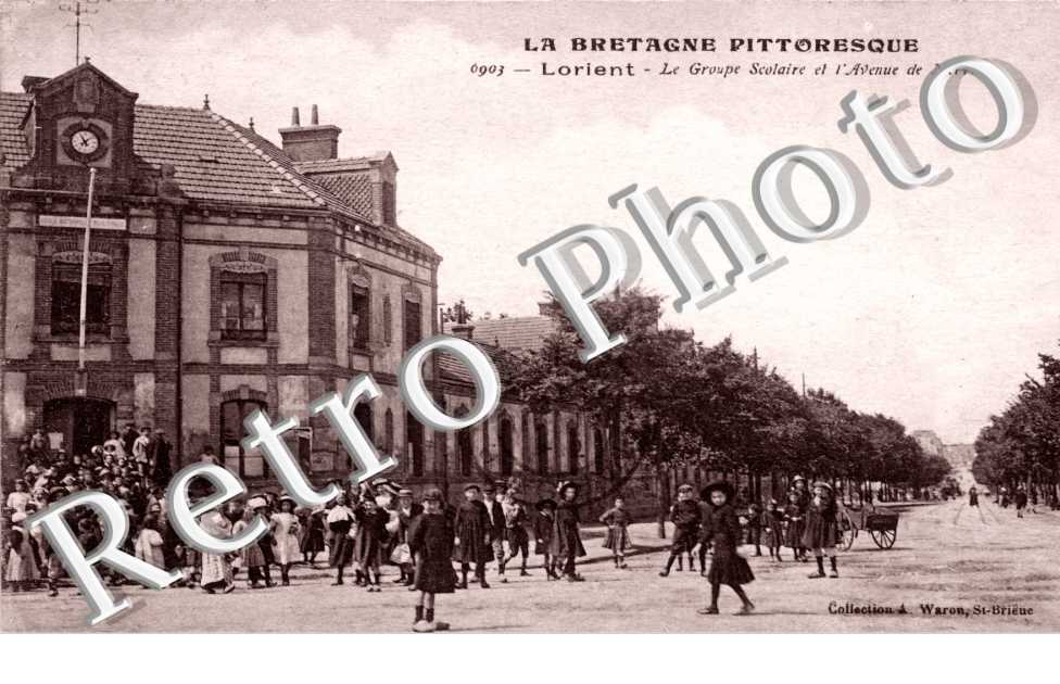 Le Groupe Scolaire et l'Avenue de Merville