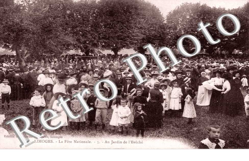 La Fête Nationale - Au jardin de l'Evêché