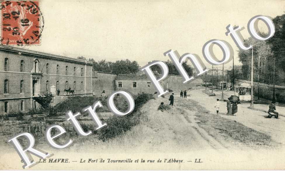 Le Fort de Tourneville et la Rue de l'Abbaye