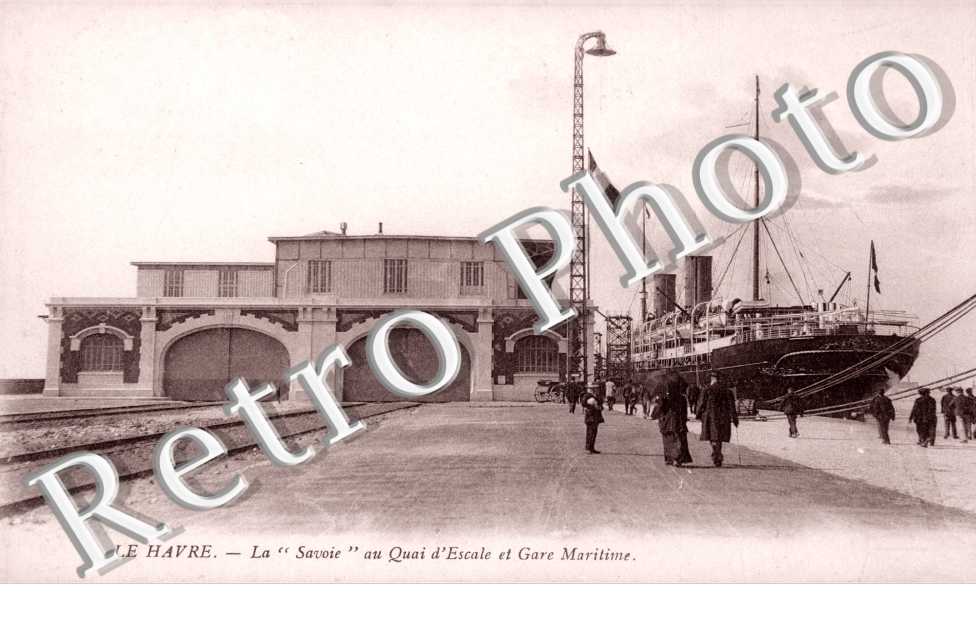 La Savoie au Quai d'Escale et Gare Maritime (bateau)