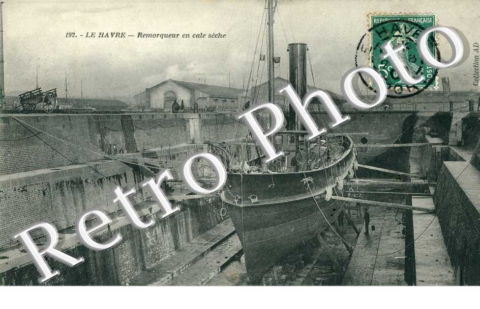 Remorqueur en cale seche (bateau)