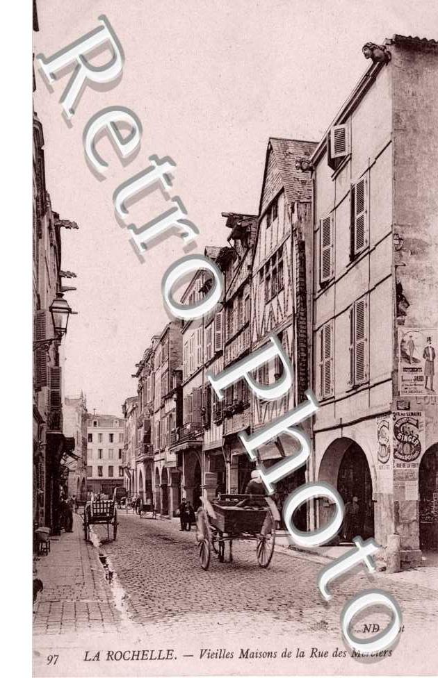 Vieilles maisons rue des Merciers