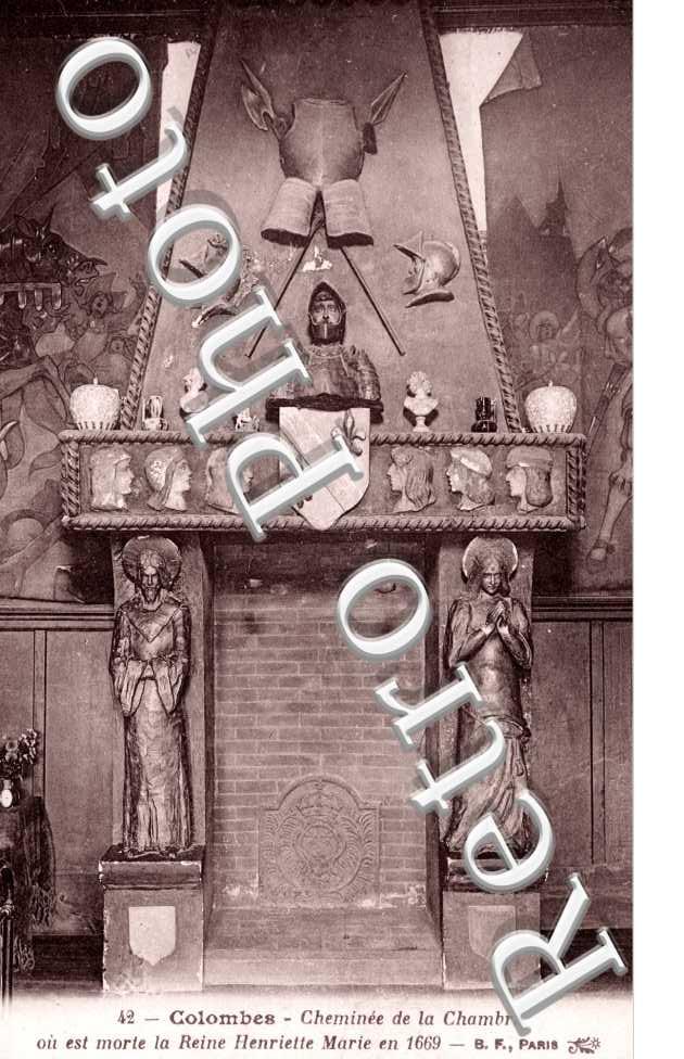 Cheminee de la Chambre ou est morte la Reine Henriette Marie en 1669