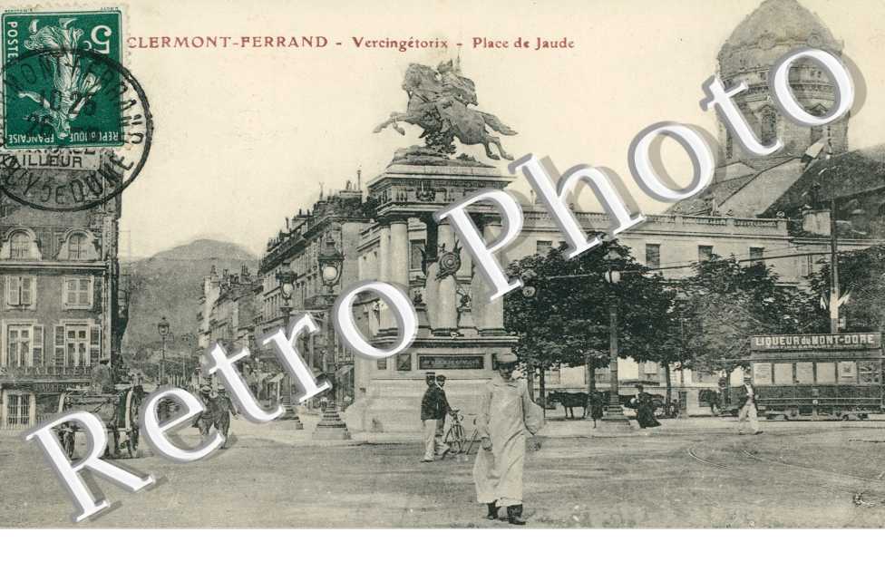 Place de Jaude et Statue de Vercingetorix