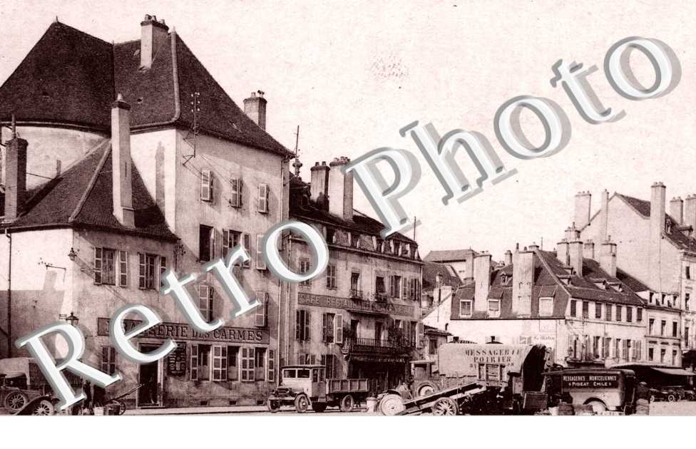 Place de l'Hotel de Ville