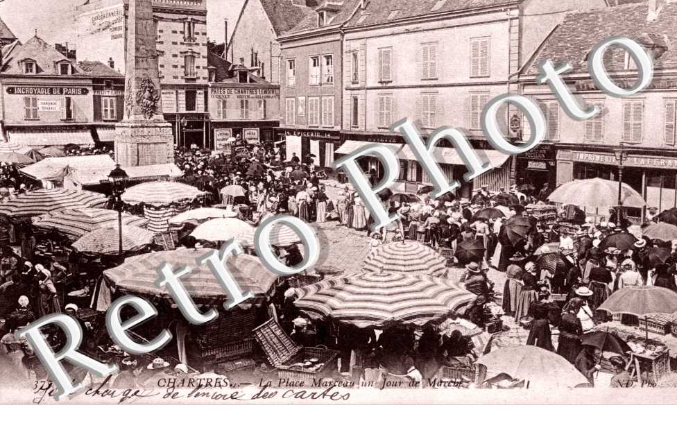 La Place Marceau un jour de Marché