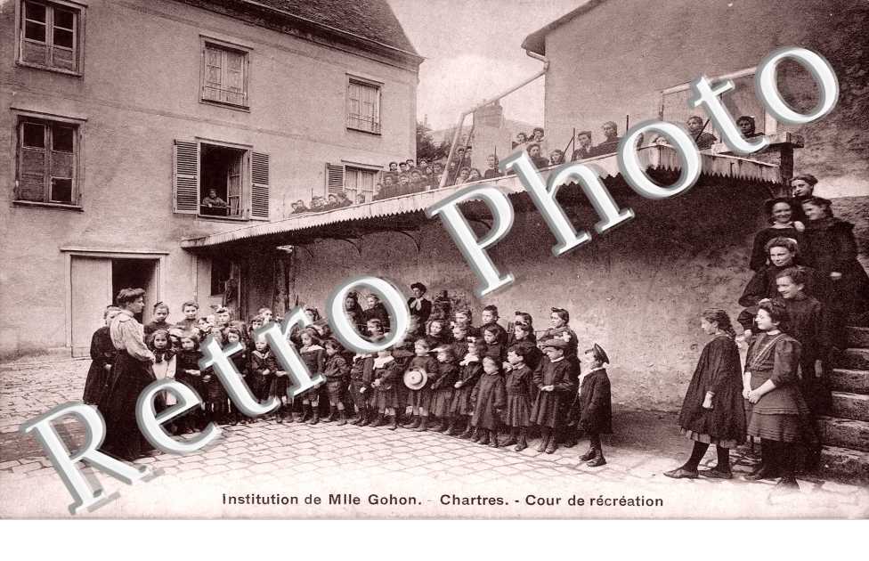 Institution de melle Gohon - Cour de Recreation