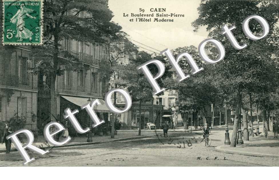 le Boulevard Saint-Pierre et l'Hotel Moderne