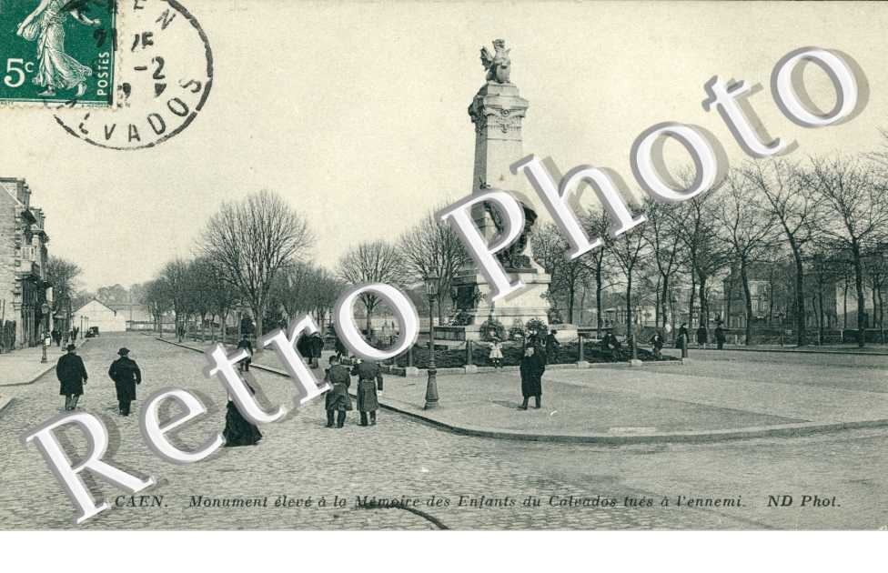 Monument eleve a la Memoire des Enfants du Calvados