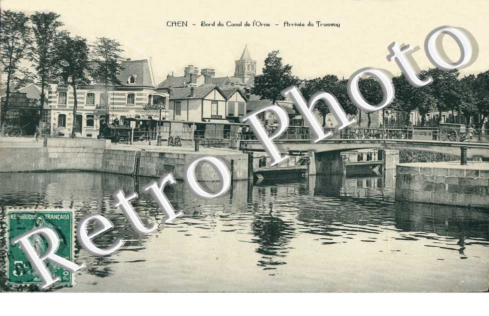 Bord du Canal de l'Orne, Arrivee du Tramway a Caen