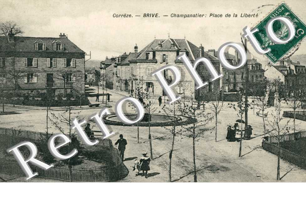 Champanatier, Place de la Liberte