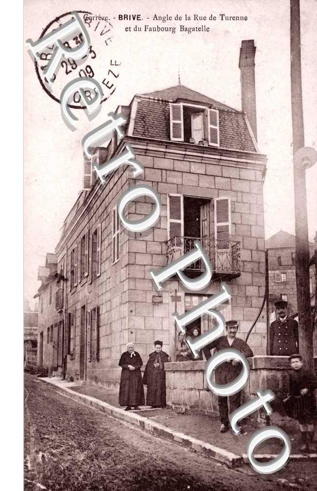 angle de la rue de Turenne et du faubourg Bagatelle