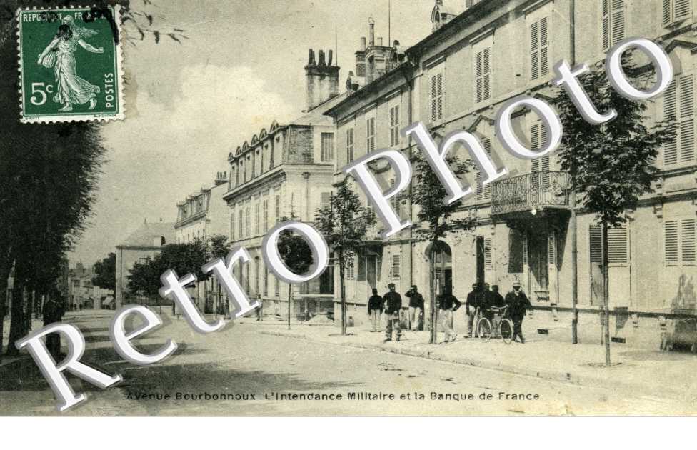 Avenue Bourbonnoux - avenue Eugene Brisson  L'intendance militaire et la Banque de France
