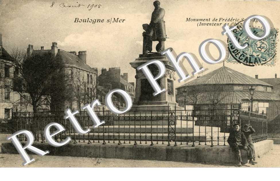 Monument de Frederic Sauvage