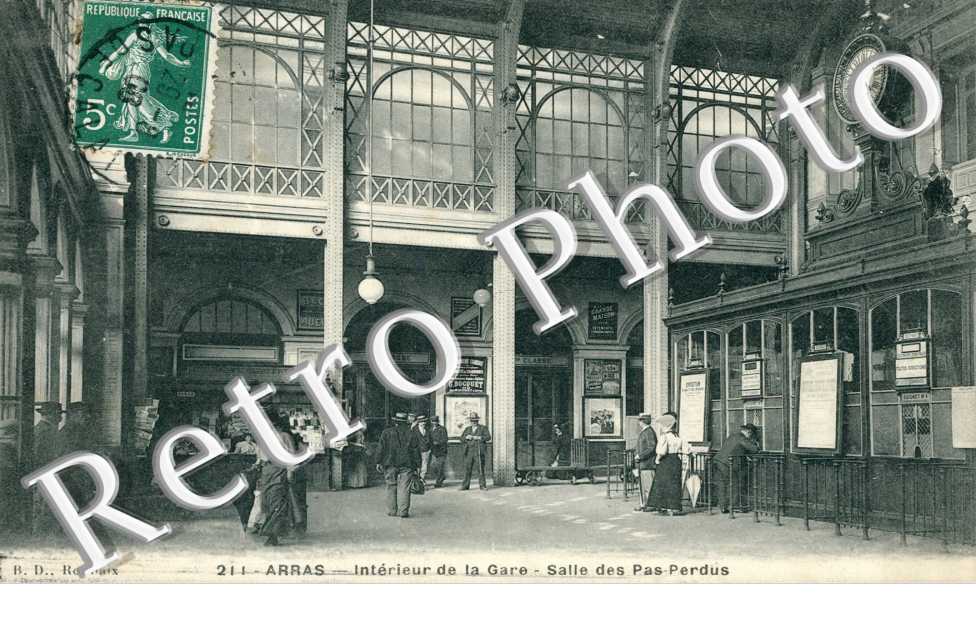 Intérieur de la Gare - Salle des Pas Perdus