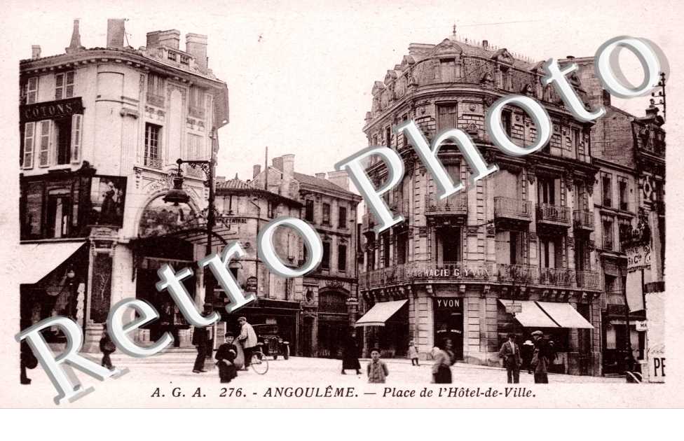 Place de l'Hotel-de-Ville