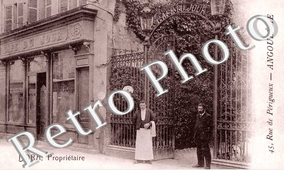 Cafe du Jour- Dora, Proprietaire