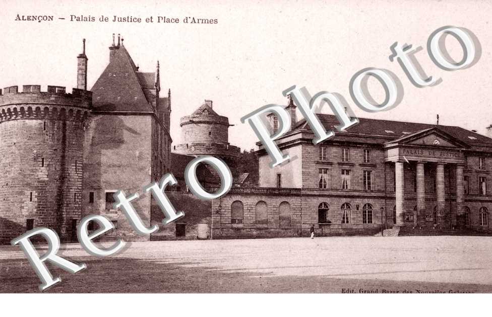palais de justice et Place d'Armes