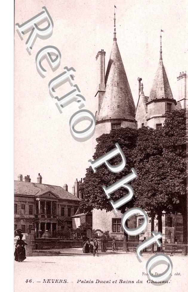 le palais Ducal et bains du chateau