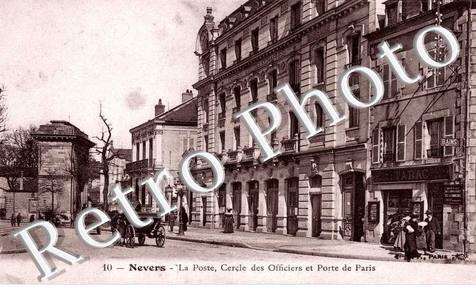 la Poste, cercle des officiers et porte de Paris