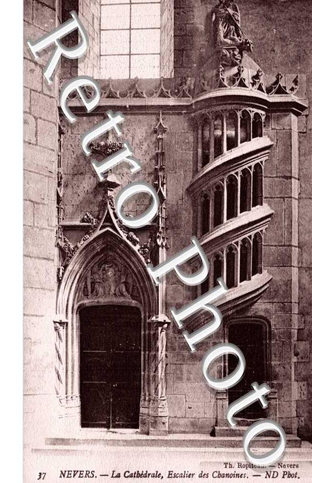 la cathedrale - escalier des Chanoines